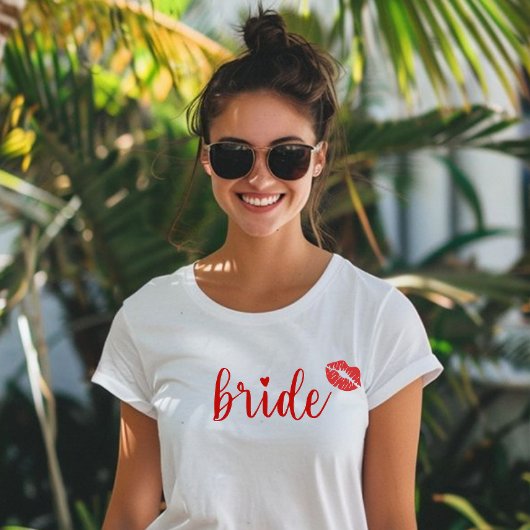 lieve bruid met rode lippen en hart t-shirt