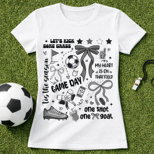 Lieve Voetbal Spel Dag Strikje Coquette Collage T-shirt