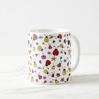 Lieveheersbeestje en wilde bloem koffiemok