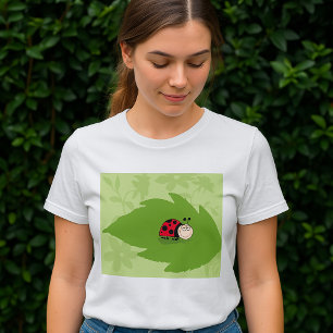 Lieveheersbeestje Op Een Blad Dames T-Shirt