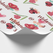 Lieveheersbeestje, vlinder en tulp hartpatroon cadeaupapier (Hoek)