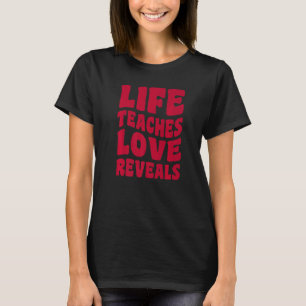Life Teaches Love onthult Hippy 60s 70s look qu T-shirt