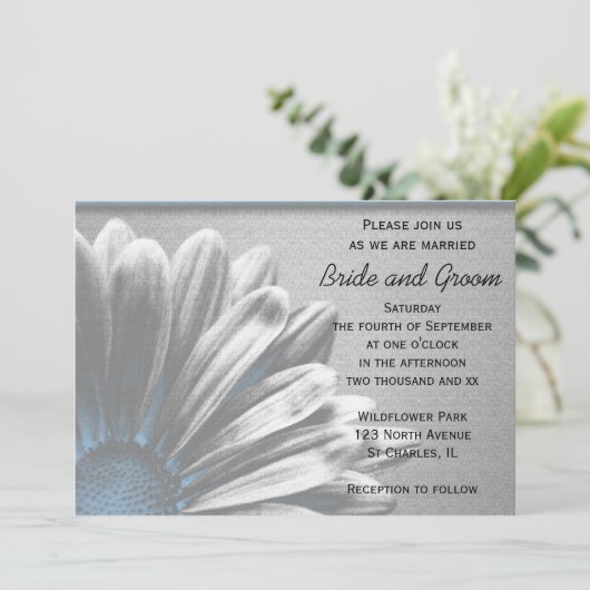 Light Blue Floral Highlight Wedding Kaart (Staand voorkant)