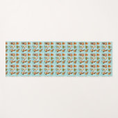 Light blue wrapping paper featuring a repeated  yogamat (Voorkant (horizontaal))