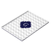 Light Grey White Chevron Navy Quatrefoil Monogram Notitieboek (Linkerzijde)