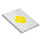 Light Grey Whyn Chevron Yellow Quatrefoil Monogram Notitieboek (Rechterzijde)