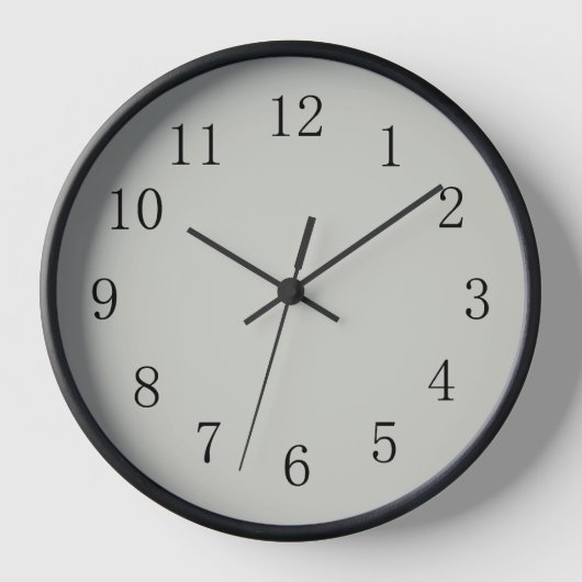 Light Pastel Grey Round (Medium) Wall Clock (Voorkant)
