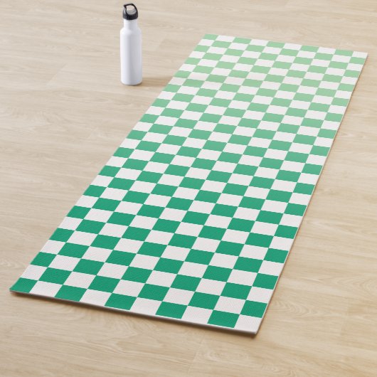 Light to Dark Green Ombré Checkered Pattern Yogamat (In situ)