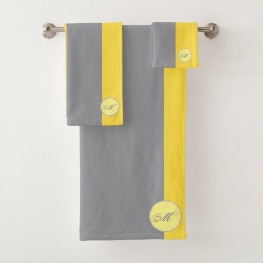 Light Yellow and Soft Gray Customize (En situation)
