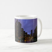 Lightning Over Chicago River Coffee Mok (Voorkant rechts)