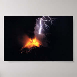 Lightning Strke over Volcano Indonesië Poster