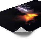 Lightning Strke over Volcano Indonesië Poster (Hoek)