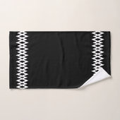 Ligne décorative diamant moderne sur fond noir (Serviette à main)
