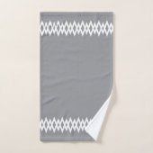 Ligne décorative moderne en diamant sur gris (Serviette à main)