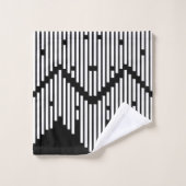 Lignes brisées en noir et blanc empilées (Gant de toilette)