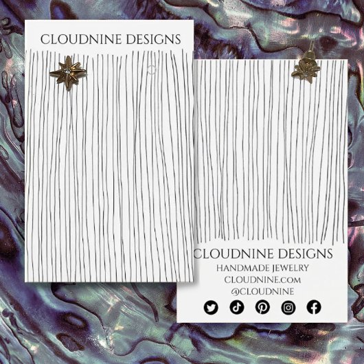 Lignes d'encre portant collier bijoux carte d'affi