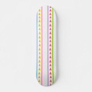 Lijnen en driehoeken skateboard