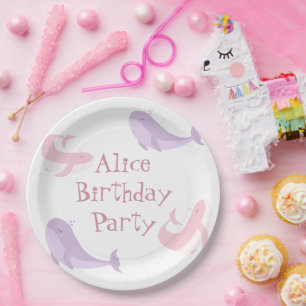 Lila deeg van walvisroze zeebaars papieren bordje