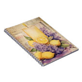 Lilac, Citron Et Carnet Spiral Aux Bougies (Côté Droit)