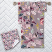 Lilac Floral Pattern Bad Handdoek
