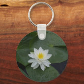 Lily Flower in Lily Pads Sleutelhanger (Voorkant)
