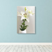 Lily Lullaby | Wit Eenvoudig Bloemschilderij Canvas Afdruk (Insitu (Houten vloer))