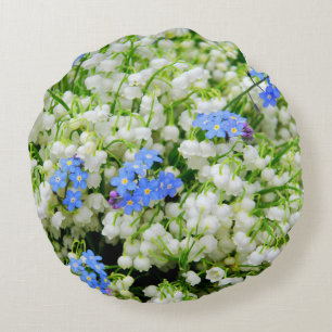 Lily van de vallei rond kussen