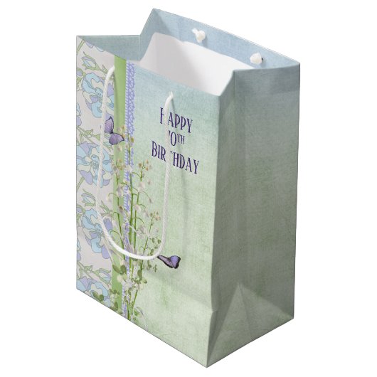 Lily van de Valley 70th Birthday Medium Cadeauzakje (Voorkant Gekanteld)