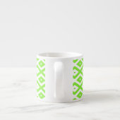 Lime green and white diamond pattern espresso kop (Achterkant)