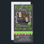 Lime Green Chalkboard Joyeux Carte photo de Noël<br><div class="desc">Joyeux cartes photos de vacances de Noël avec un tableau noir look arrière - plan, beaucoup de tourbillons vert citron et texte qui dit Joyeux Noël, une chaîne de lumières des arbres colorés dans différentes couleurs, des ornements de couleur vert citron et rouge, et des zones que vous pouvez customiser...</div>