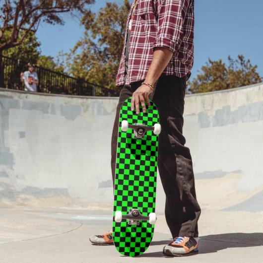 Lime Green en Black Checkered Skateboard (Buiten 2)