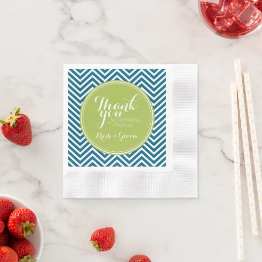 Lime Green en Blauwgroen Chevron Pattern Monogram Servet (Insitu)