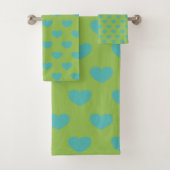 Lime Green en Blue Simple Cute Heart Pattern Bad Handdoek (Insitu)
