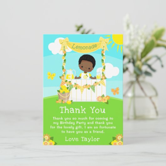 Limonadestand Verjaardag Donkere Huid Jongen Bedankkaart (Staand voorkant)