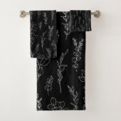 Line Art Eucalyptus Patroon Bad Handdoek (Insitu)