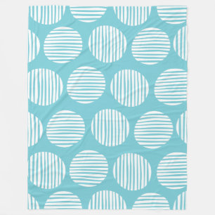 Lined Spots 190917 - White on Robin Egg Blue Fleece Deken
