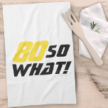 Linge De Cuisine 80e anniversaire Motivational Funny Positif Modern<br><div class="desc">80e anniversaire idée cadeau pour une femme ou un homme. Cette serviette de cuisine moderne et élégante a de la motivation et positive 80 Alors quelle citation dans les couleurs noir et jaune. Super cadeau pour quelqu'un qui célèbre son 80 anniversaire. Pour une personne qui a le sens de l'humour....</div>