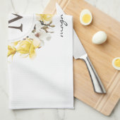 Linge De Cuisine Aquarelle Magnolia jaune Monogramme de couronne (Quart Plié)