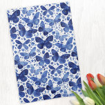 Linge De Cuisine Aquarelle papillon bleu et blanc<br><div class="desc">Fresh,  moderne et joli Indigo bleu marine et blanc aquarelle papillon art cuisine serviette de thé. Art original de Nic Squirrell.</div>