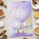 Linge De Cuisine Aquarelle violet Abstrait Girly Luxury Monogramme<br><div class="desc">Personnalisez facilement ce style glamour abstrait couleur lilas peinture et faux or spray arrière - plan avec vos détails personnalisés.</div>