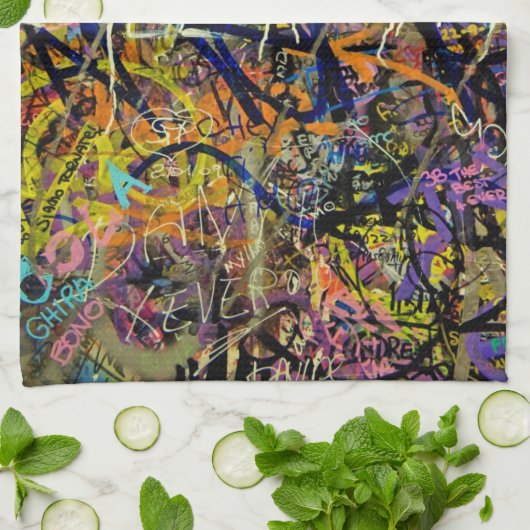 Linge De Cuisine Arrière - plan de graffiti (Plié)