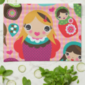 Linge De Cuisine Arrière - plan russe d'illustration de poupée (Plié)