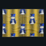 Linge De Cuisine Blue Snowman sur Gold Christmas<br><div class="desc">Un motif de Noël mignon et coloré avec des bonhomme de neige vêtus d'un chapeau et de gilets en velours bleu,  sur un arrière - plan doré festif aux étoiles dorées pour ajouter une touche chic et fantaisiste à vos décorations de maison de Noël cette année.</div>