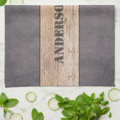 Linge De Cuisine Bois sur Arrière - plan foncé, Nom de famille (Plié)