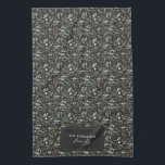 Linge De Cuisine Botanique noire élégante décoration de cadeau mode<br><div class="desc">Vert sage,  noir,  marron vert et gris élégant feuillage moderne eucalyptus aquarelle botanique naturel Noël décoration cadeau de vacances. Design simple,  propre et élégant. Avec espace pour la personnalisation du nom de famille.</div>