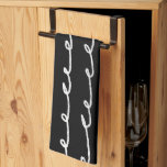 Linge De Cuisine Boucles d'encre Lignes à main chic noir et blanc<br><div class="desc">Décorez votre cuisine avec cette serviette cool avec un motif fait main. Fabrique un grand ménage, anniversaire, jour de mère ou cadeau mariage! Vous pouvez le customiser, modifier les couleurs arrière - plans et ajouter du texte. Consultez ma boutique pour plus de couleurs et de motifs ou dites-moi si vous...</div>