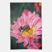Linge De Cuisine Bumble Bee On Rose Daisy Flower 2 (Vertical)