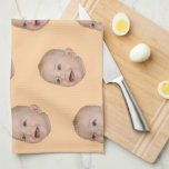 Linge De Cuisine Cadeau de cuisson sur le visage personnalisé de gr<br><div class="desc">Cadeau de cuisson faciale personnalisée serviette de cuisine de grand-mère personnalisée</div>