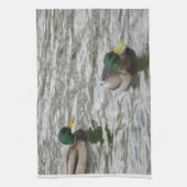 Linge De Cuisine Canards dans un étang (Vertical)