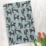 Linge De Cuisine Chats Tuxedo noirs et blancs<br><div class="desc">Cute black and white tuxedo cats going about their business. A fun pattern on a mid blue background.</div>